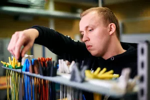 Donation til nyt højspændings-laboratorium